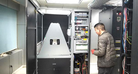 審計(jì)廳主機(jī)房精密空調(diào)更換圓滿完成，信息系統(tǒng)運(yùn)行維護(hù)服務(wù)保障有力